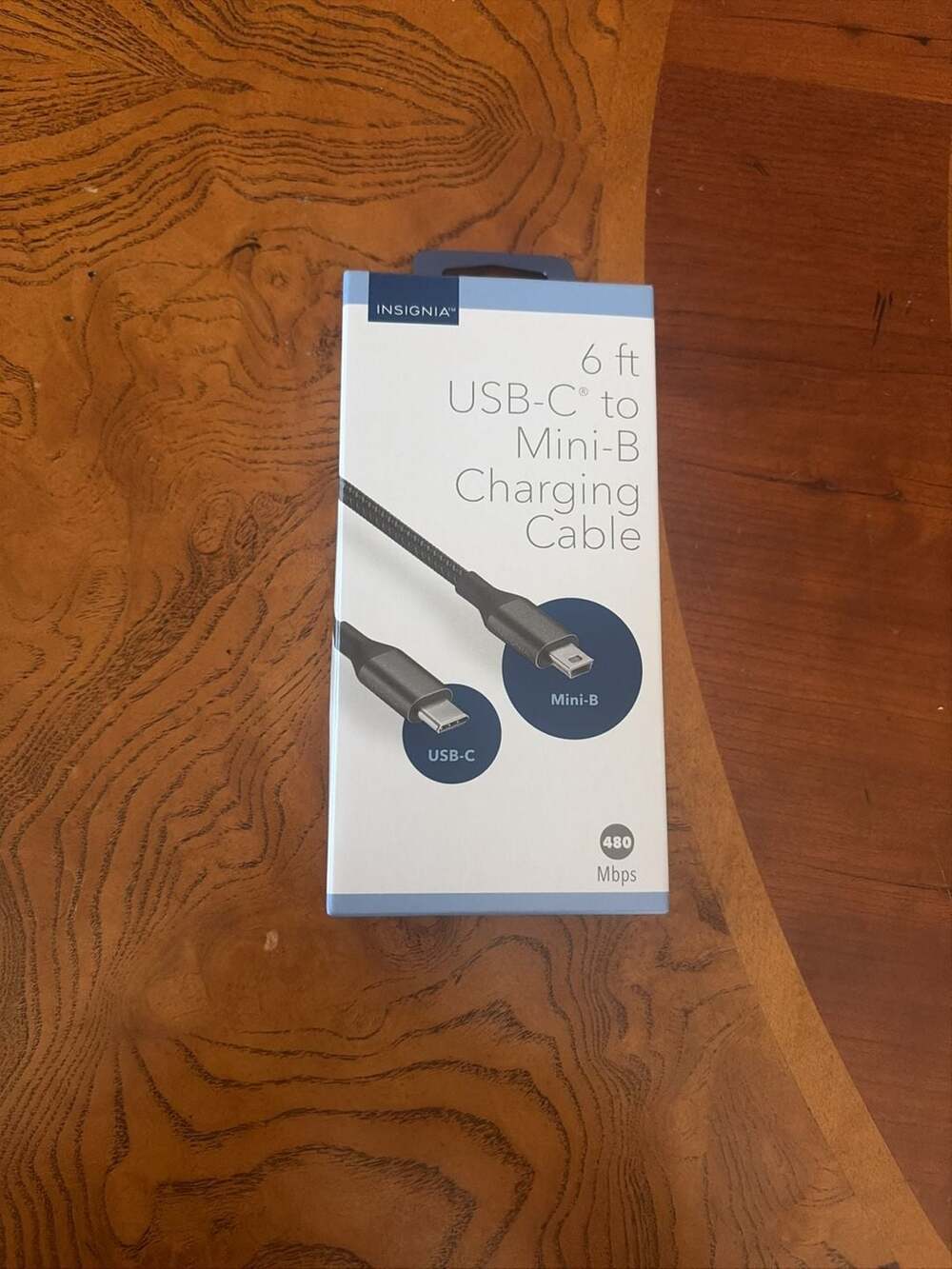 Insignia™ 6 Foot USB C to Mini B Charge and Sync Cable Black NS-DCC2MB26 - ,